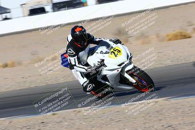 media/Jan-08-2022-SoCal Trackdays (Sat) [[1ec2777125]]/Turn 15 Inside (950am)/